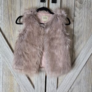 Cherokee Faux Fur Vest in Soft Pink
